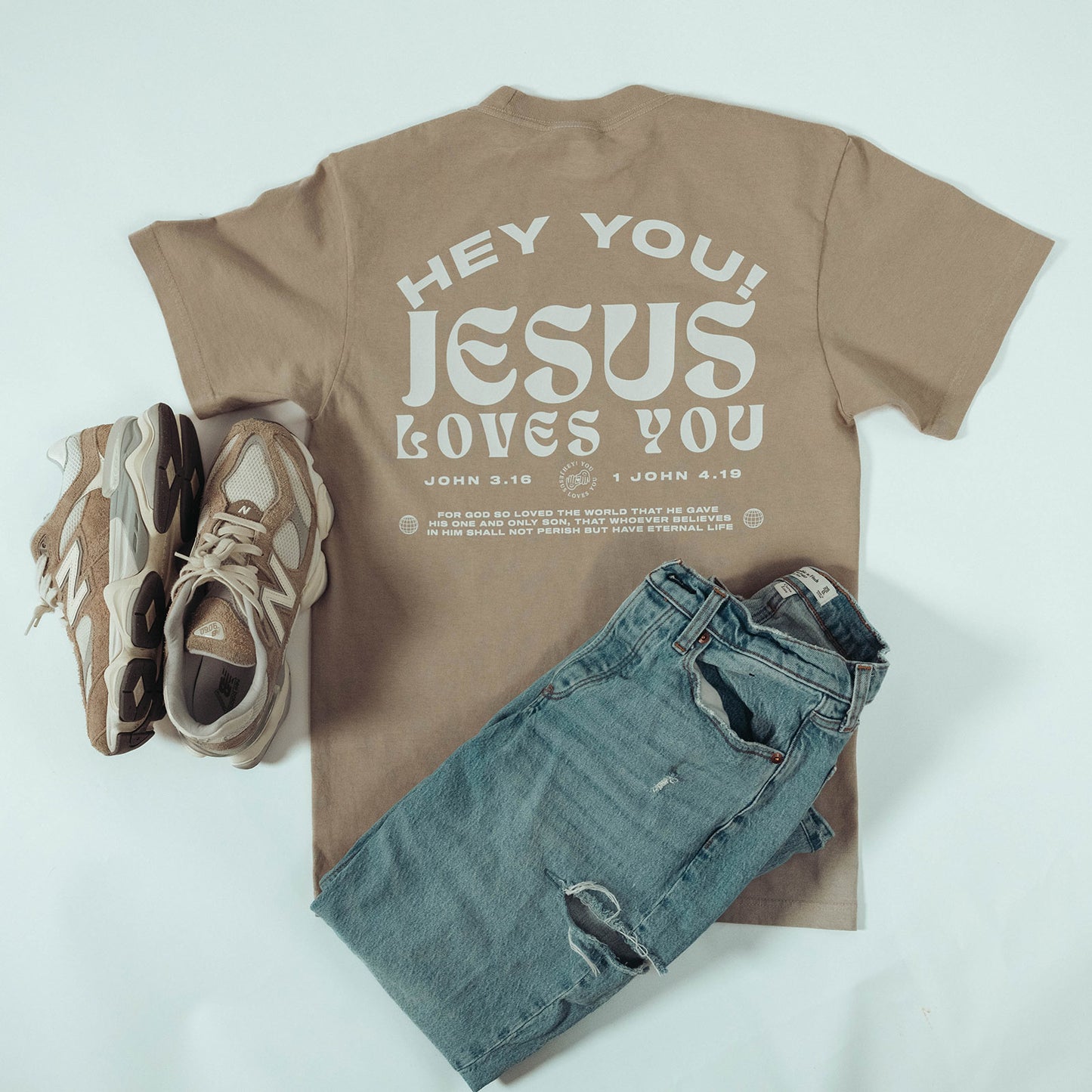 Jesus is more Than Enough - Camiseta con Hombro Caído Oatmeal